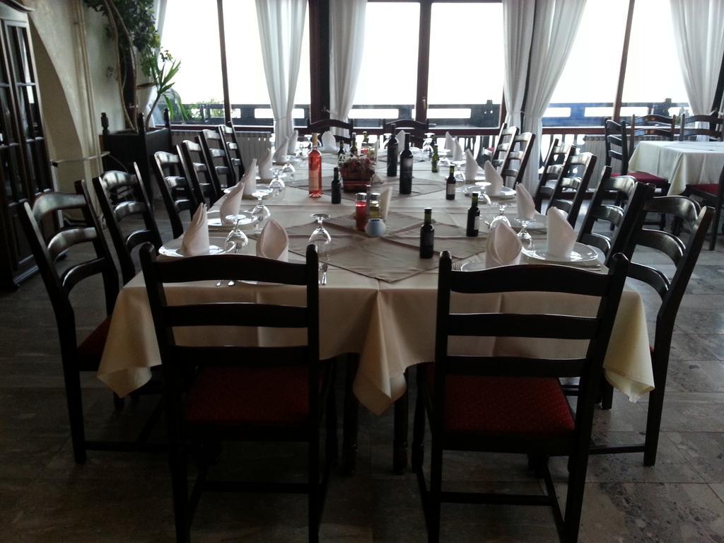 St. Naum Hotell